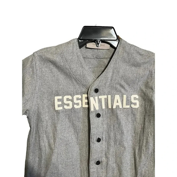 FEAR OF GOD ESSENTIALS Kids Grey Baseball T-Shirt - Picture 4 of 7